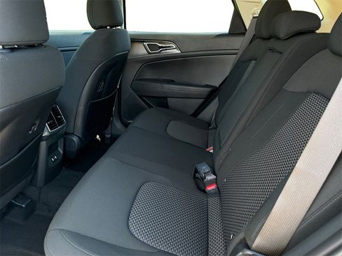 New 2026 Kia Sportage S image 14