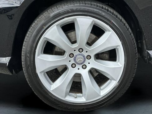 Used 2010 Mercedes-Benz GLK 350 4MATIC image 24