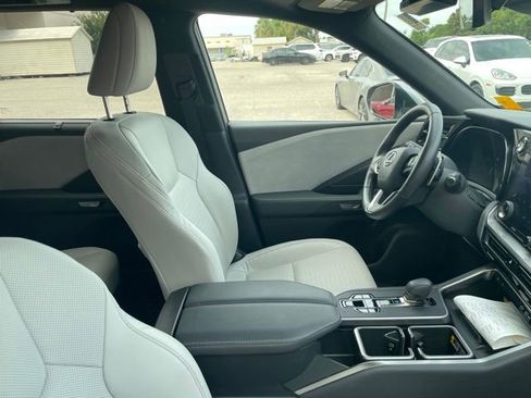 Used 2024 Lexus TX 350 AWD w/ Technology Package image 8