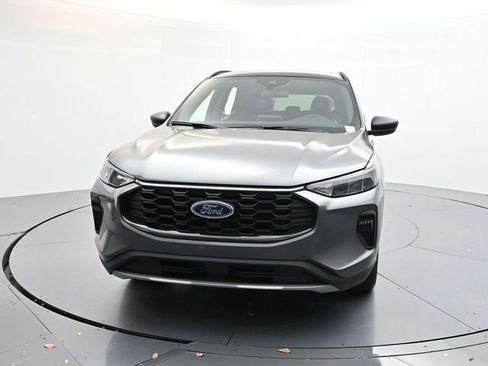 Used 2026 Ford Escape ST-Line w/ Cold Weather Package FWD image 2