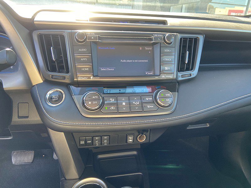 Used 2014 Toyota RAV4 Limited w/ Technology Package AWD/4WD image 15