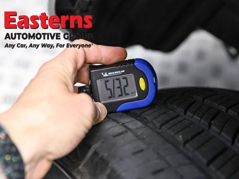 Used 2024 Toyota Tacoma TRD Sport w/ TRD Sport Upgrade Package AWD/4WD image 31