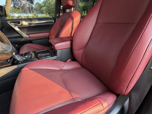 Used 2020 Lexus GX 460 Premium AWD/4WD image 17