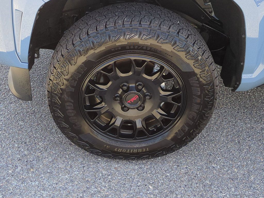 Certified 2026 Toyota Tacoma SR5 AWD/4WD image 10