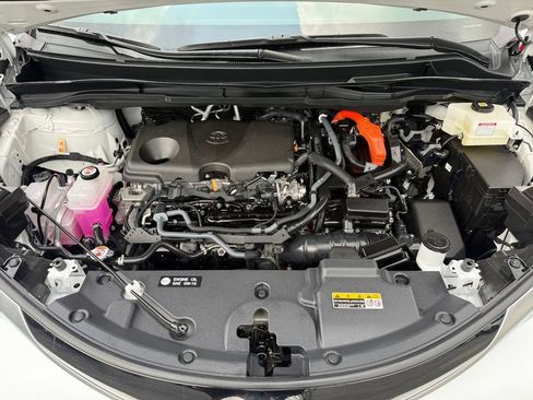 Used 2026 Toyota Sienna Limited AWD/4WD image 40