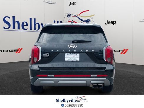 Used 2024 Hyundai Palisade Limited image 3