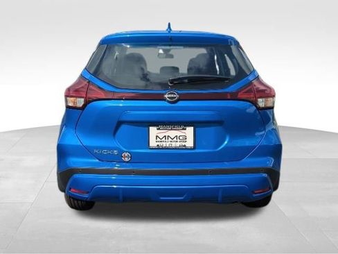 New 2025 Nissan Kicks Play S image 6