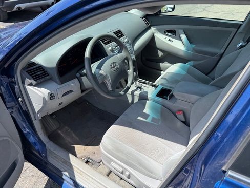 Used 2010 Toyota Camry FWD image 7