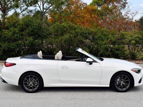 Used 2024 Mercedes-Benz CLE 300 4MATIC Cabriolet w/ Driver Assistance Package image 48