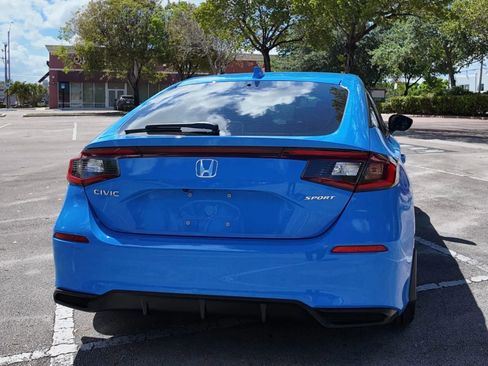 Used 2025 Honda Civic Sport image 5