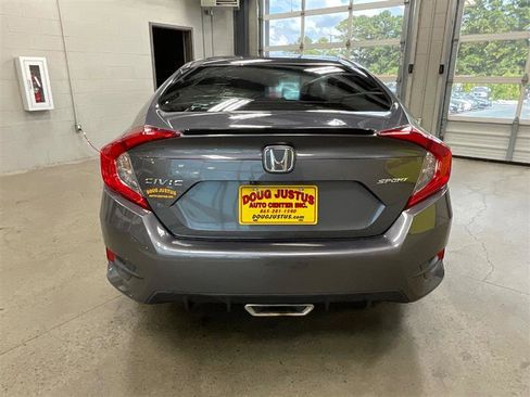 Used 2020 Honda Civic Sport image 4