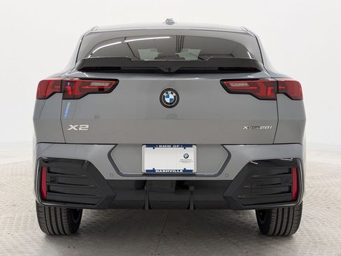 New 2026 BMW X2 xDrive28i w/ Technology Package AWD/4WD image 10