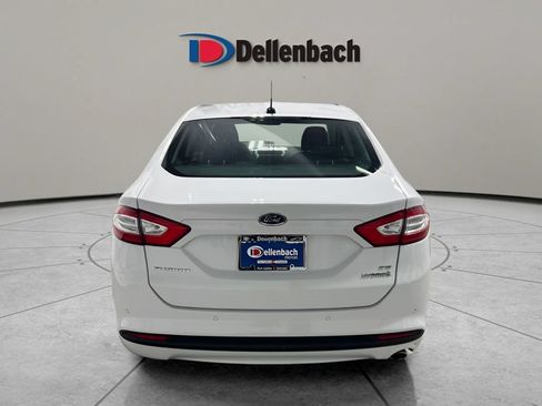 Used 2015 Ford Fusion SE FWD image 4