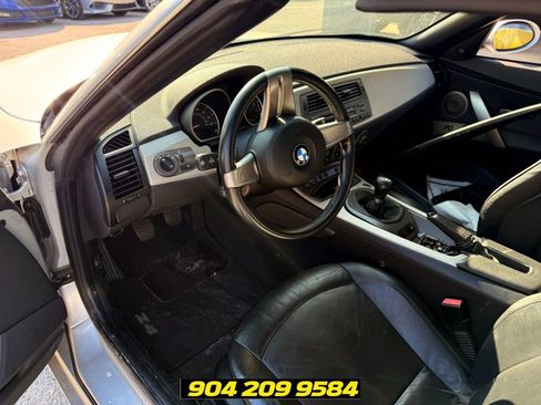 Used 2003 BMW Z4 2.5i RWD image 16