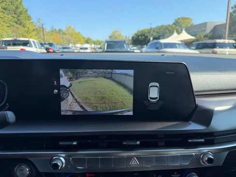 Used 2024 Kia Telluride S w/ S Sunroof Package image 10