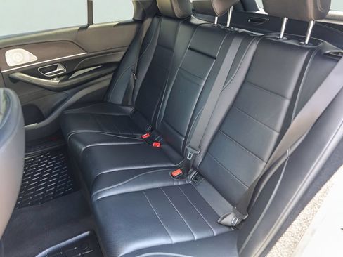Used 2021 Mercedes-Benz GLE 350 4MATIC w/ AMG Line Exterior image 24