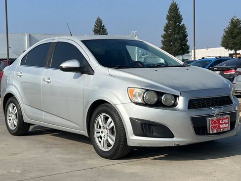 Used 2012 Chevrolet Sonic LT image 10