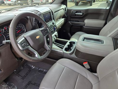 Used 2022 Chevrolet Silverado 1500 LTZ image 14