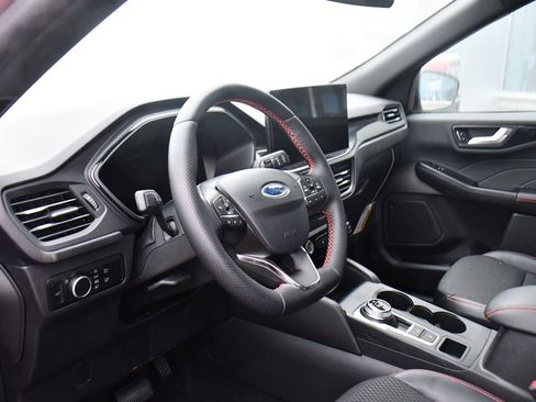 Used 2025 Ford Escape ST-Line w/ Tech Pack #1 image 11