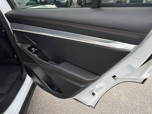 Used 2024 Jeep Wagoneer Launch Edition image 22