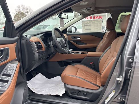 New 2026 Nissan Rogue Platinum w/ Platinum Premium Package image 14