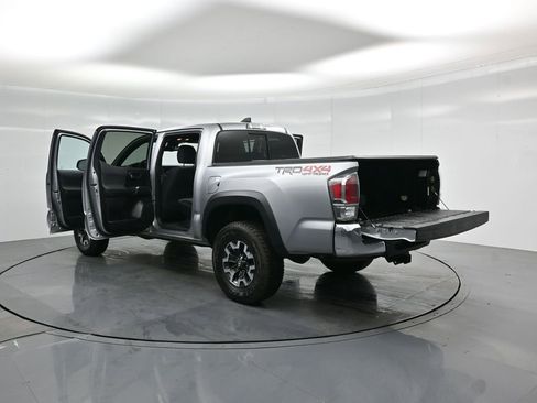Used 2020 Toyota Tacoma TRD Off-Road image 31