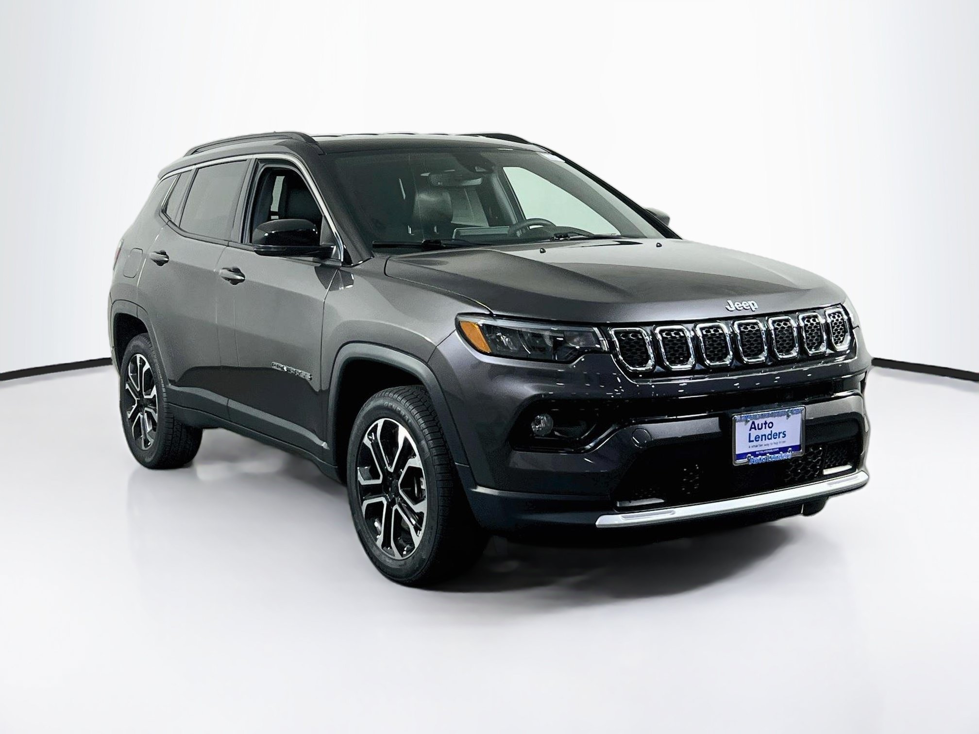Used 2023 Jeep Compass Limited AWD/4WD image 3