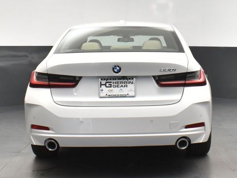 Certified 2025 BMW 330i Sedan w/ Premium Package image 6