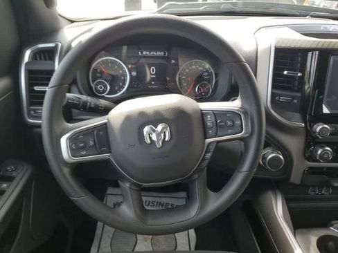 New 2026 RAM 1500 Express AWD/4WD image 18