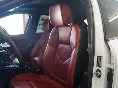 Used 2020 Porsche Macan AWD/4WD image 28
