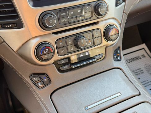 Used 2017 GMC Yukon Denali w/ Open Road Package AWD/4WD image 28