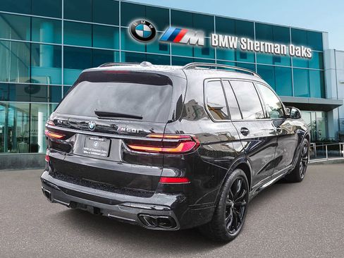 Used 2026 BMW X7 M60i image 4