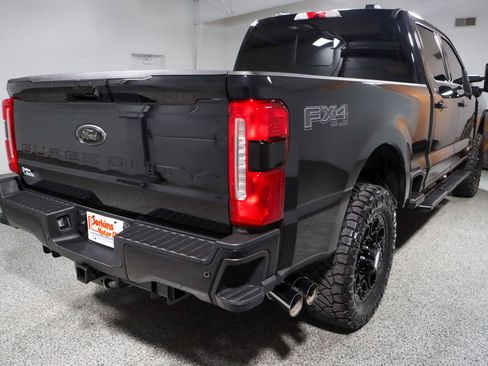 Used 2023 Ford F250 Lariat w/ Lariat Ultimate Package AWD/4WD image 8
