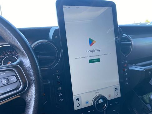 Used 2020 Jeep Gladiator Sport image 13