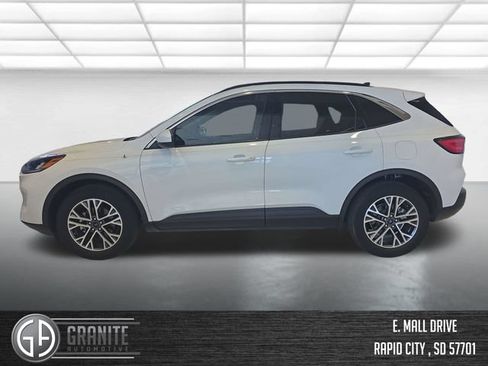 Used 2020 Ford Escape SEL AWD/4WD image 3