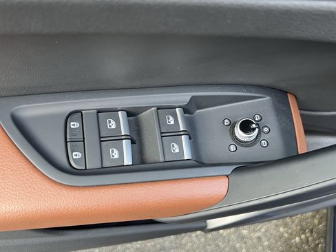 Used 2022 Audi Q5 e Premium image 15