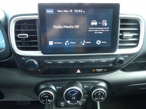 Used 2023 Hyundai Venue SEL w/ Cargo Package FWD image 21