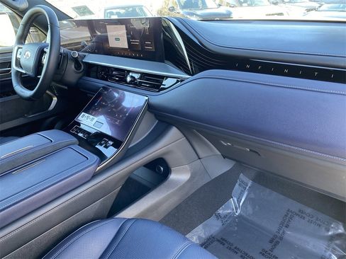 New 2026 INFINITI QX80 4WD w/ Sport Exterior Package image 8