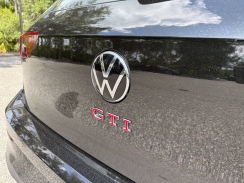 Used 2024 Volkswagen GTI Autobahn FWD image 13