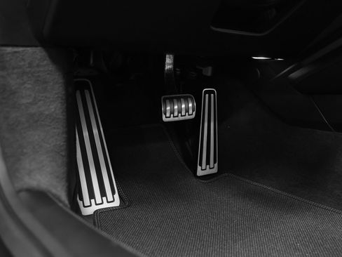 Certified 2025 Porsche 911 Turbo S AWD/4WD image 64