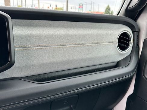 Used 2025 Jeep Wrangler Sahara AWD/4WD image 31