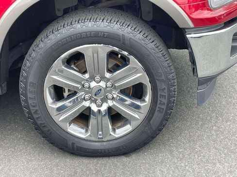 Used 2018 Ford F150 Lariat w/ Equipment Group 502A Luxury AWD/4WD image 7
