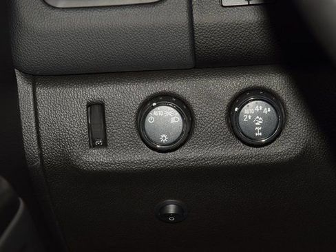 Used 2022 Chevrolet Colorado ZR2 image 31