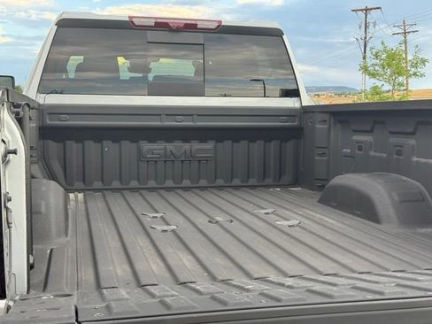 Used 2025 GMC Sierra 2500 Denali w/ Denali Reserve Package AWD/4WD image 25
