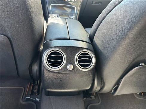 Used 2022 Mercedes-Benz GLC 300 GLC 300 image 25