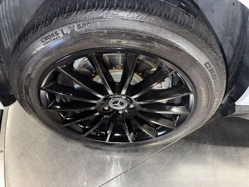 Used 2020 Mercedes-Benz GLE 580 GLE 580 w/ Parking Assist Package image 10