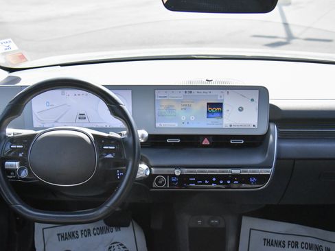 Used 2024 Hyundai Ioniq 5 SEL RWD image 40