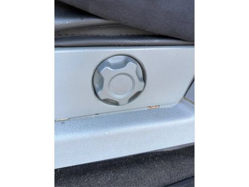 Used 2011 Ford F150 XLT AWD/4WD image 26