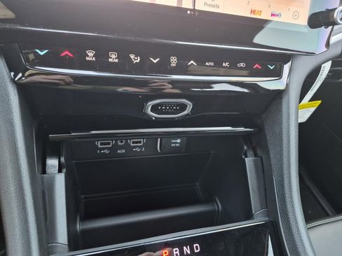 New 2026 Jeep Grand Cherokee Limited RWD image 21