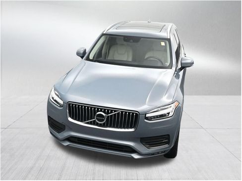 Used 2020 Volvo XC90 T5 Momentum w/ Protection Package Premier FWD image 22